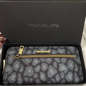 NWT travel wallet